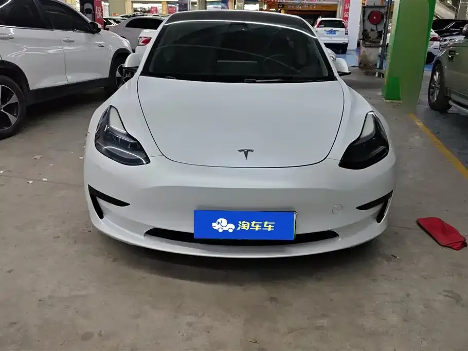Tesla Model 3 — фото 5