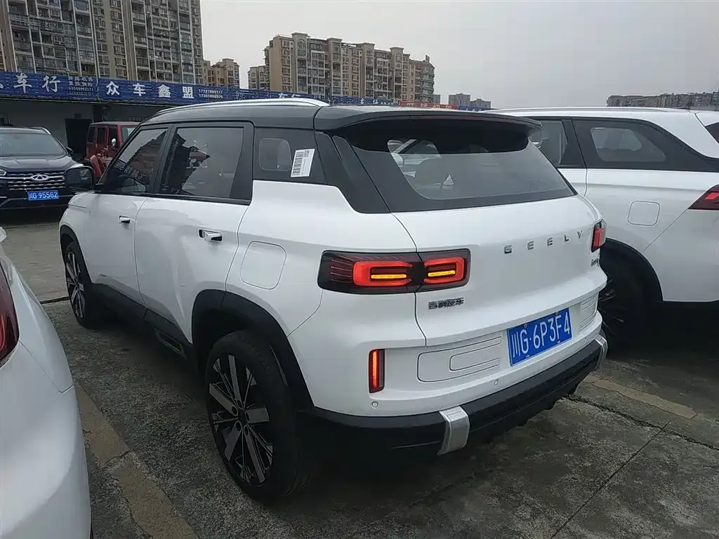 Geely Icon — фото 7