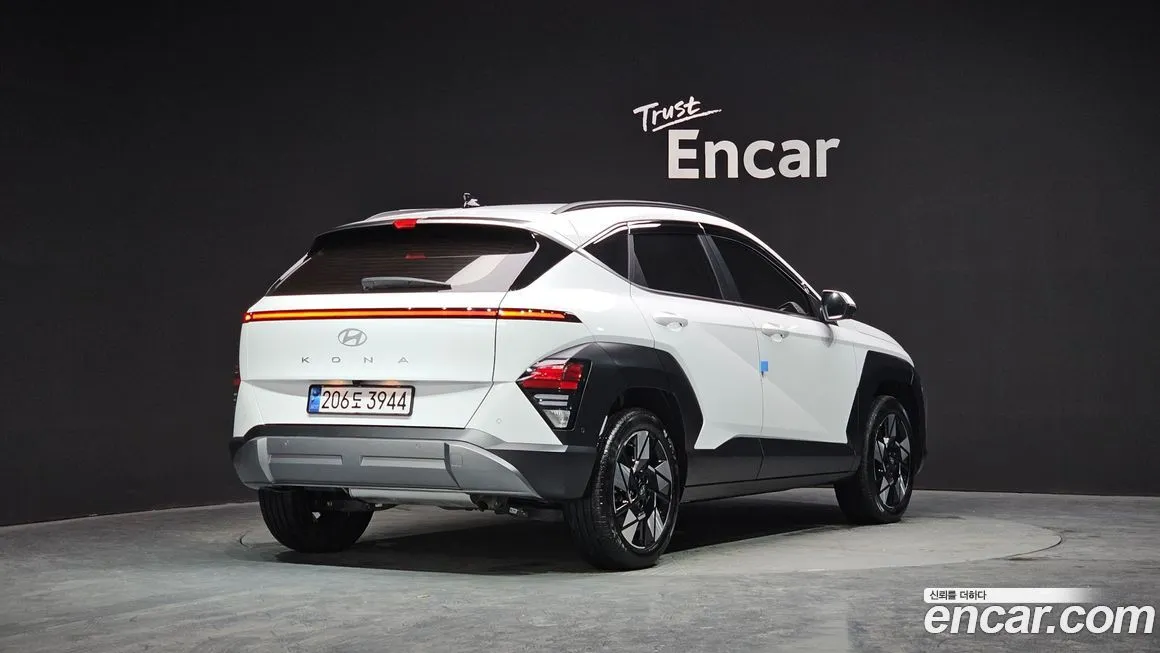 Hyundai Kona — фото 2