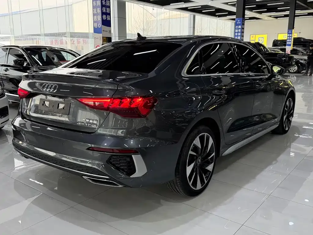 Audi A3 — фото 2