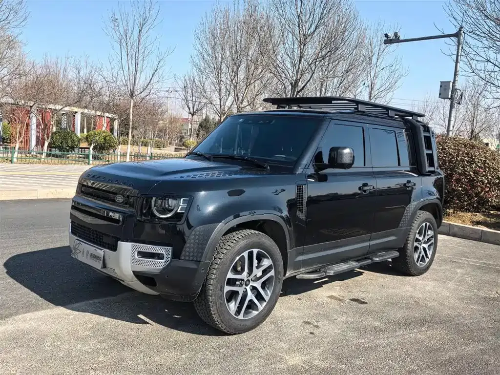 Land Rover Defender — фото 1