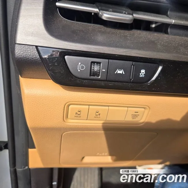 Kia Carnival — фото 4
