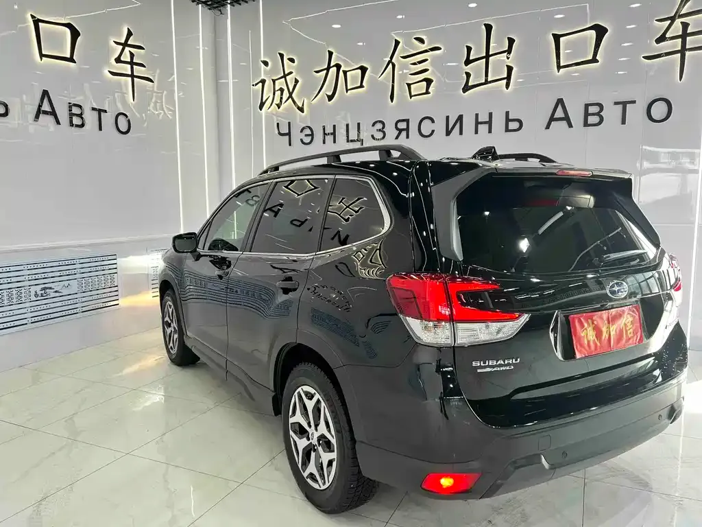 Subaru Forester — фото 9