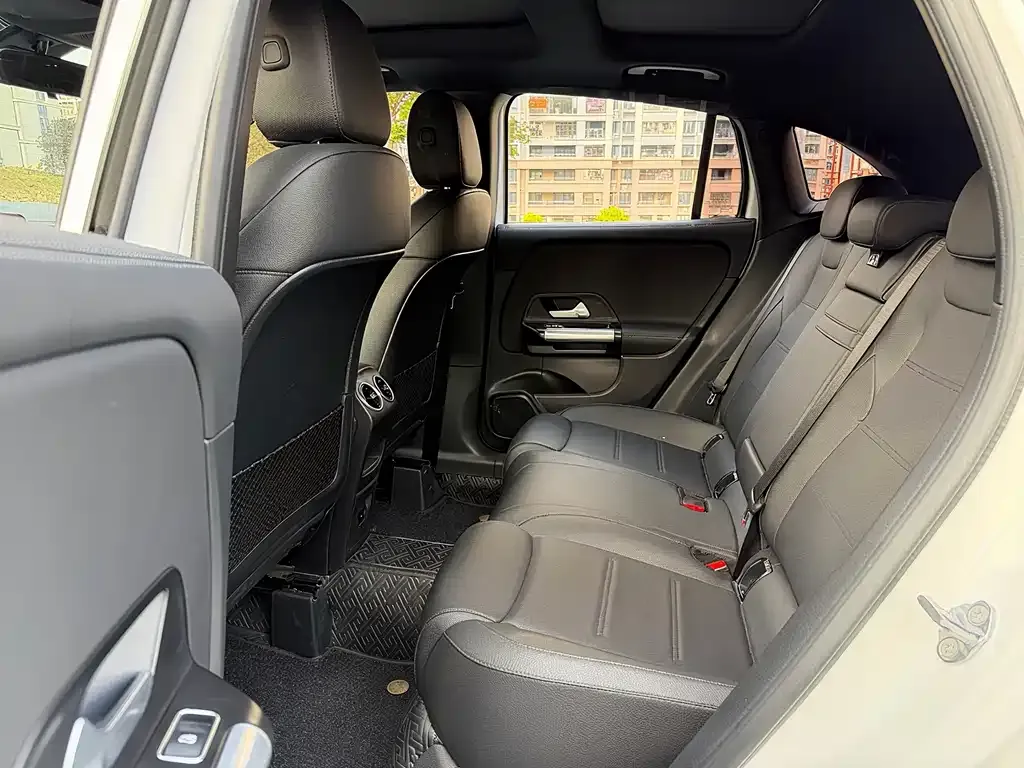 Mercedes-Benz GLA — фото 2