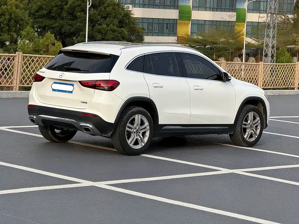 Mercedes-Benz GLA — фото 5