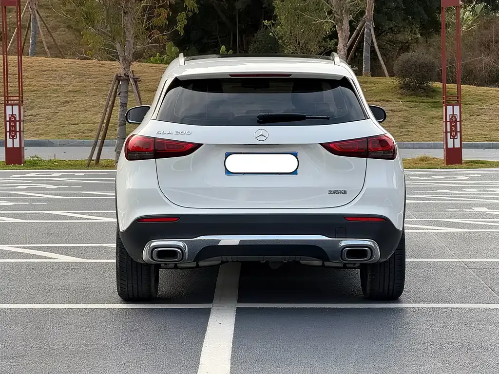 Mercedes-Benz GLA — фото 10