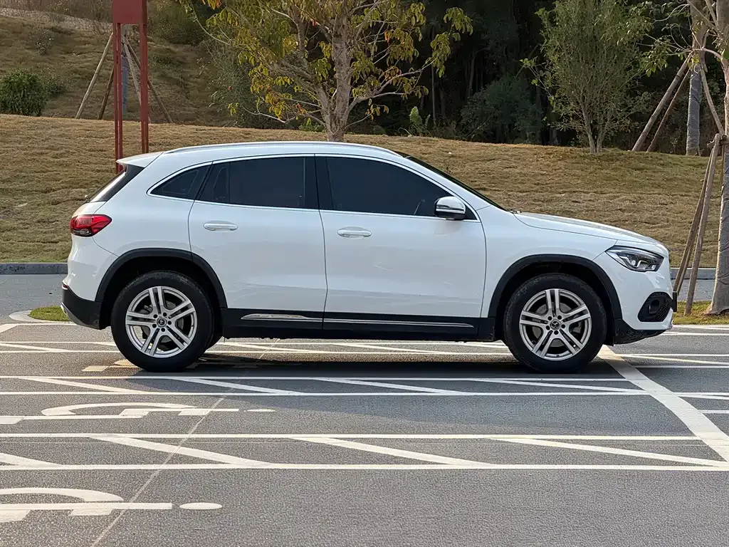 Mercedes-Benz GLA — фото 4