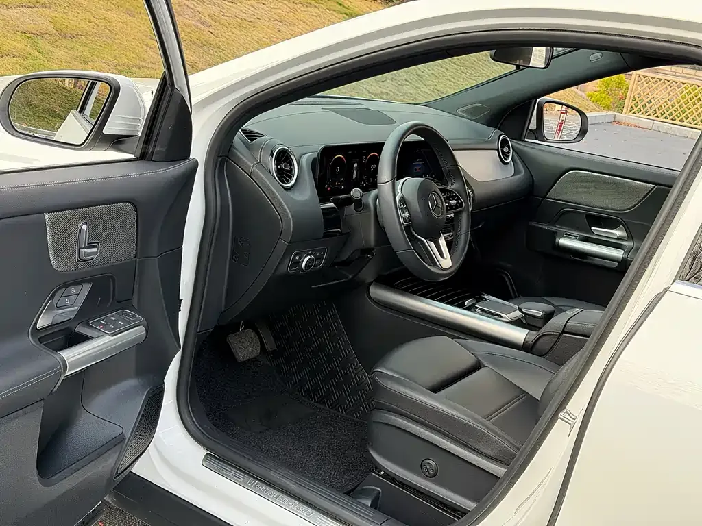 Mercedes-Benz GLA — фото 3