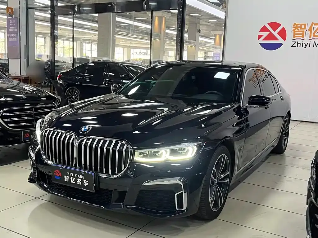 BMW 7 Series — фото 1