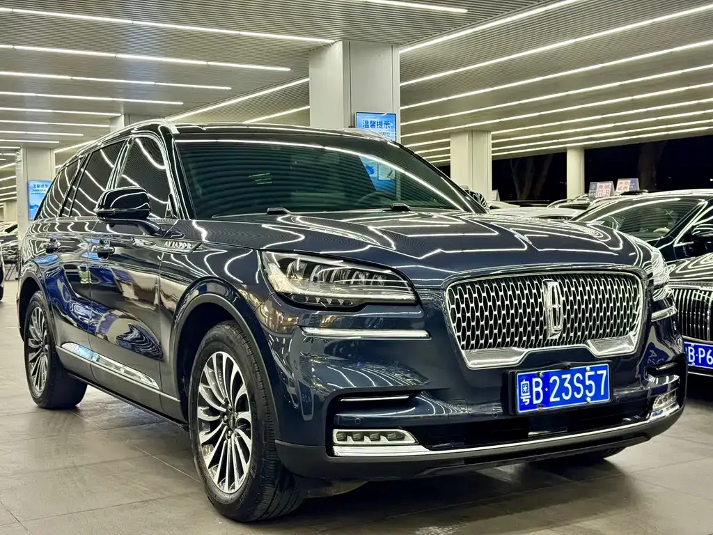 Lincoln Aviator — фото 6