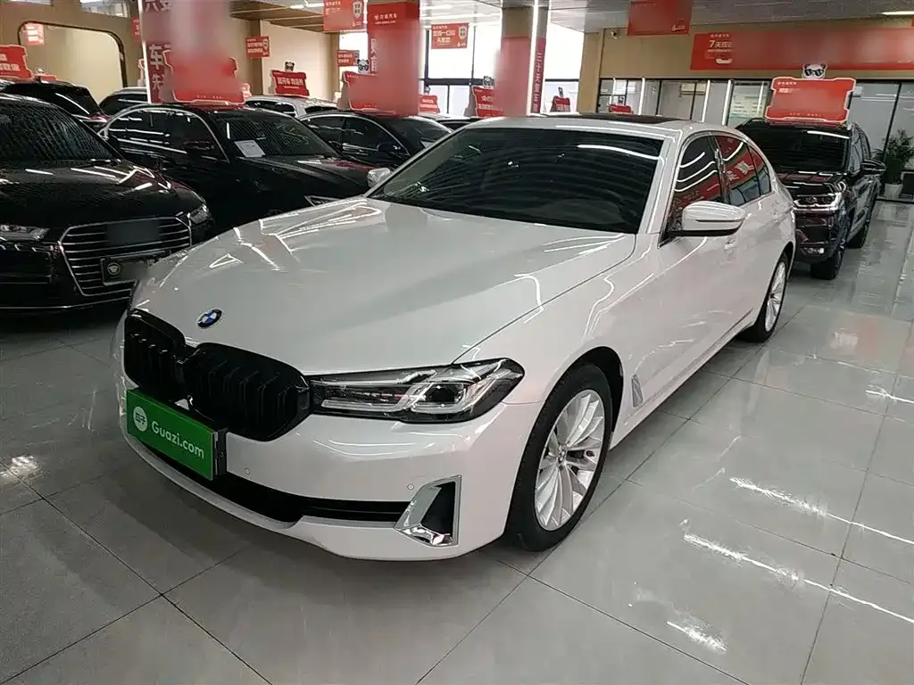BMW 5 Series — фото 1