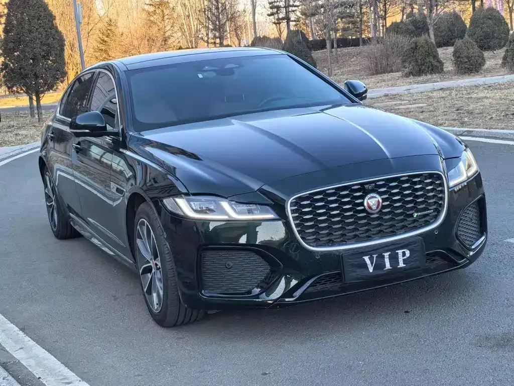 Jaguar XFL — фото 3