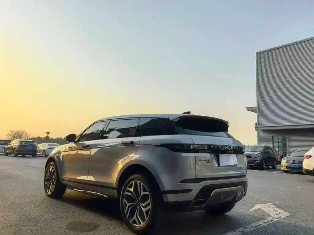 Land Rover Evoque — фото 4