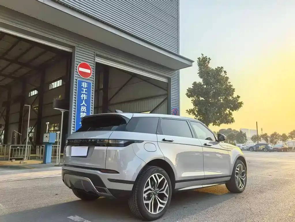 Land Rover Evoque — фото 7