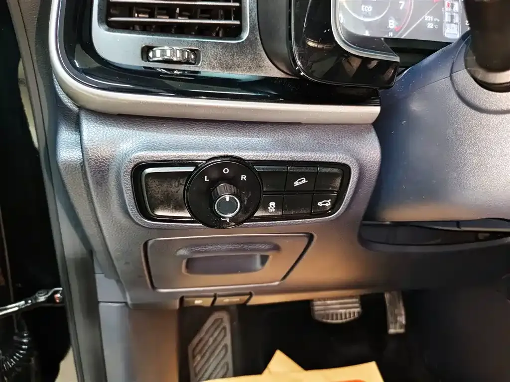 GAC Motor Trumpchi M8 — фото 10