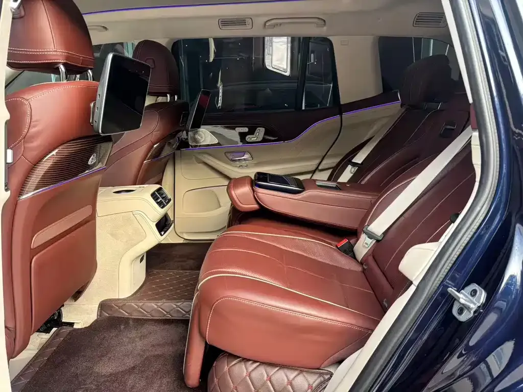 Mercedes-Benz GLS — фото 6