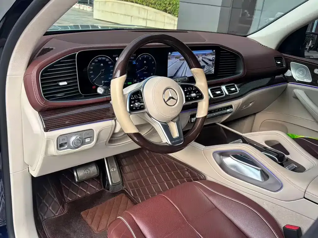 Mercedes-Benz GLS — фото 5