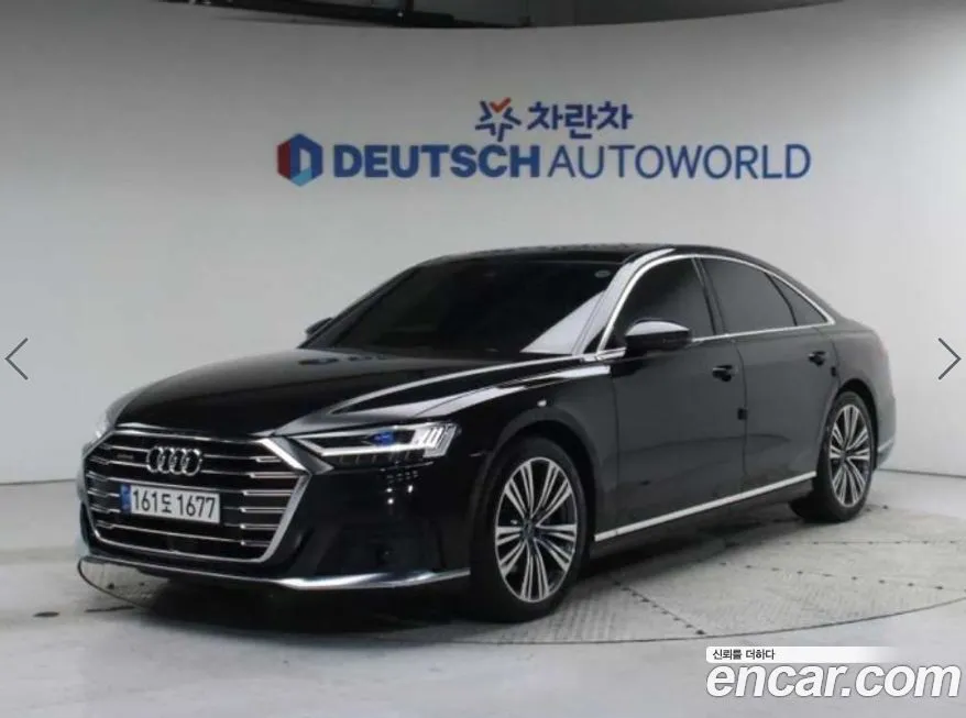 Audi A8 — фото 1