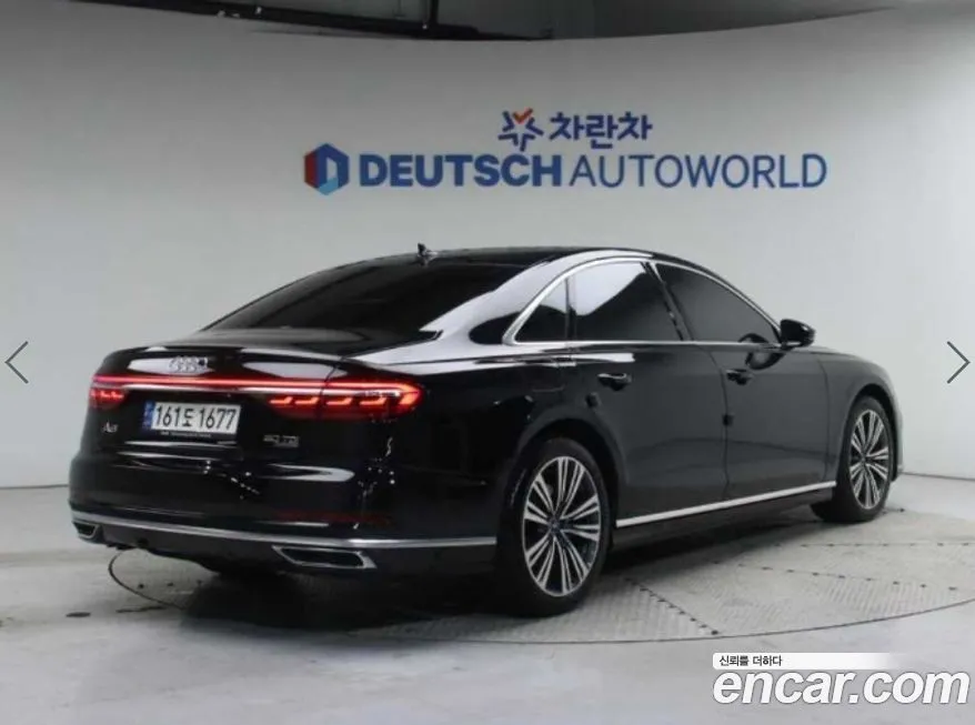 Audi A8 — фото 2