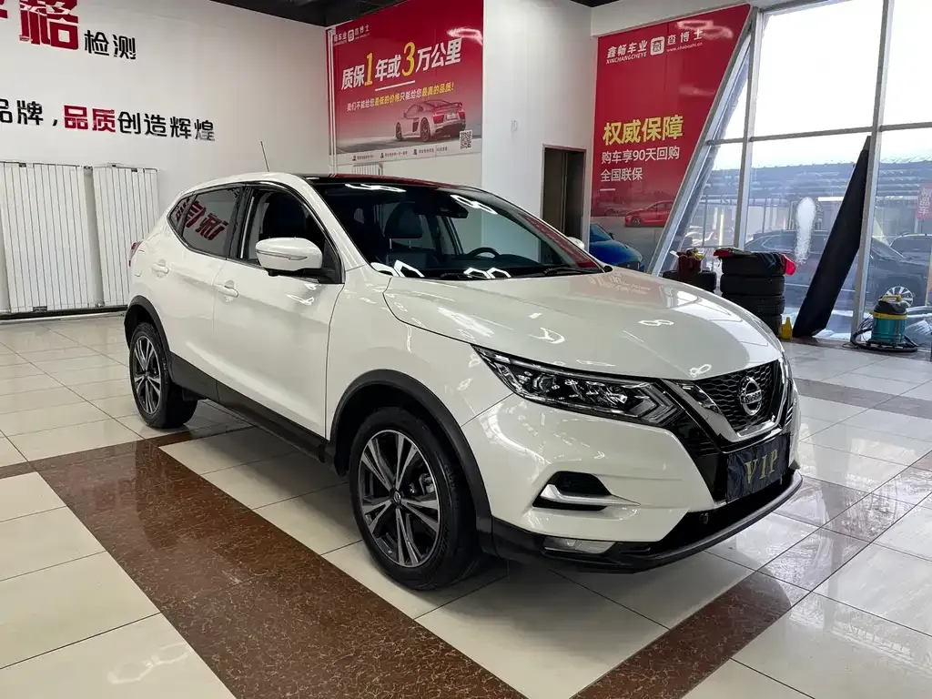 Nissan Qashqai — фото 10
