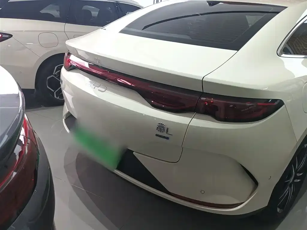 BYD Qin L — фото 6