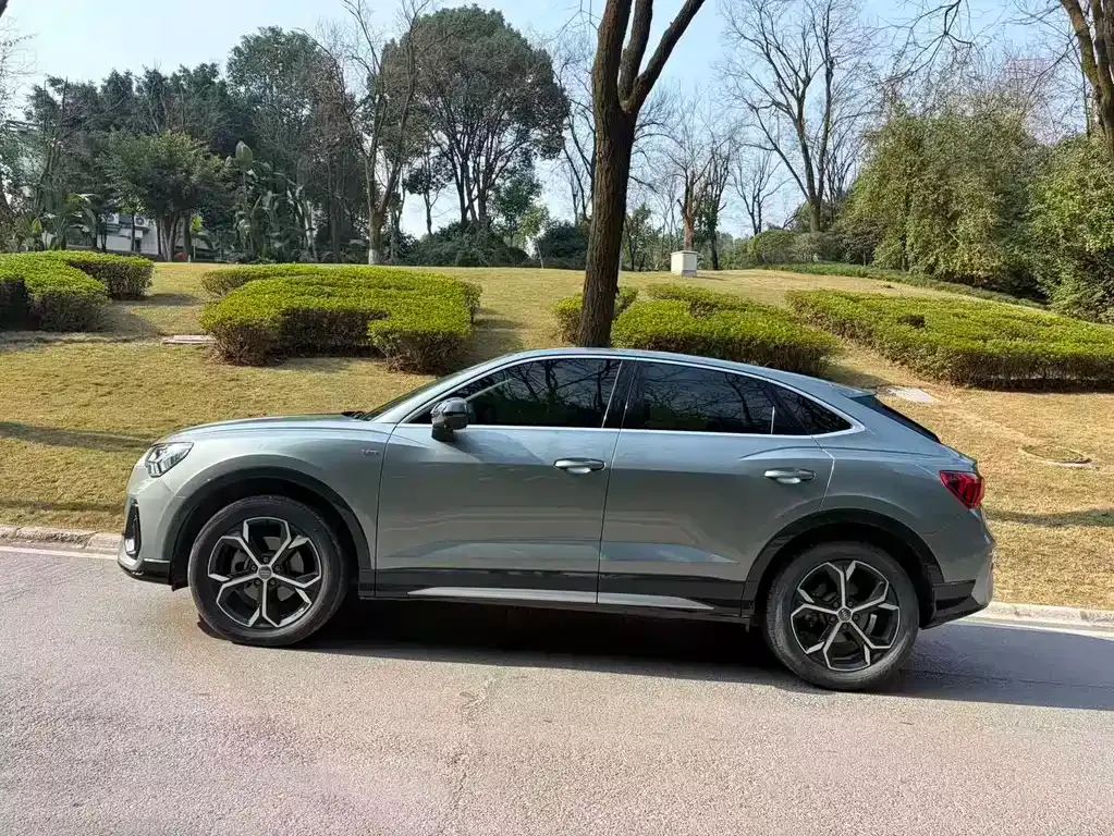 Audi Q3 Sportback — фото 6