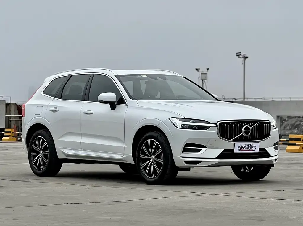 Volvo XC60 — фото 3