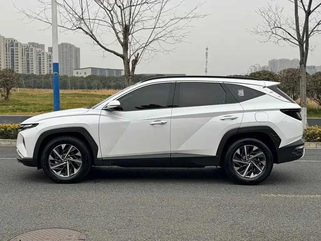 Hyundai Tucson — фото 6