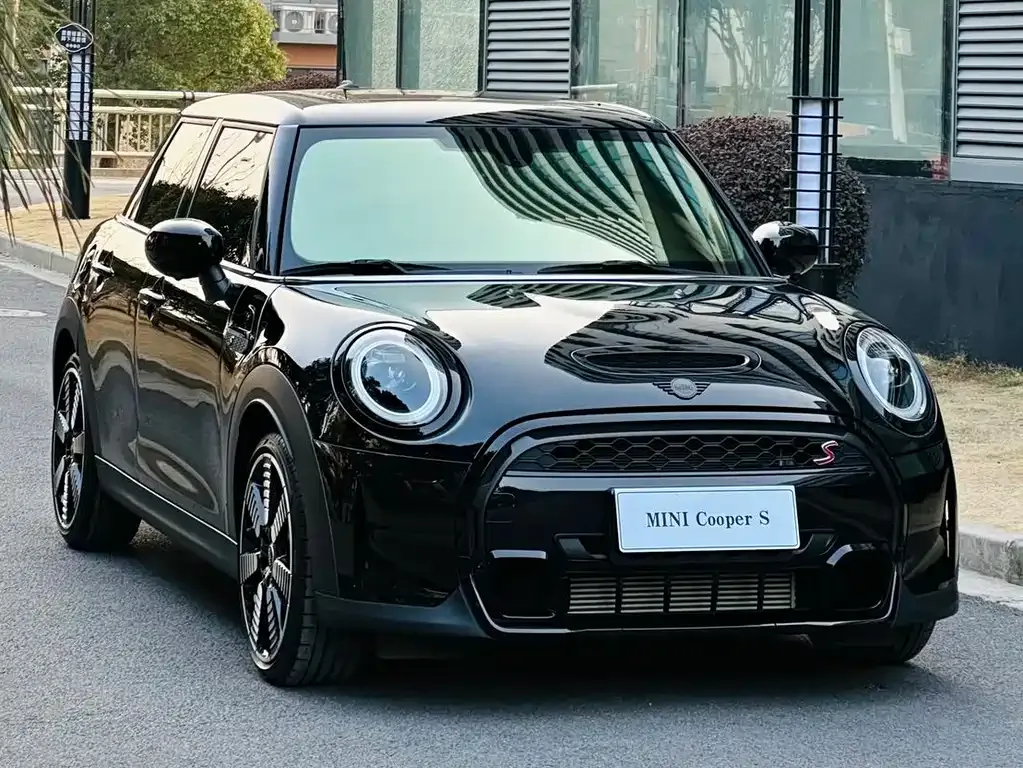 MINI Cooper (3-door) — фото 3