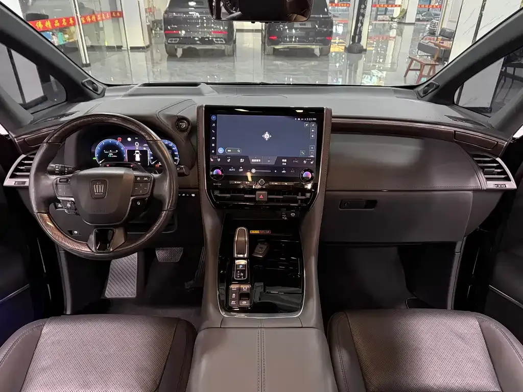 Toyota Vellfire — фото 10