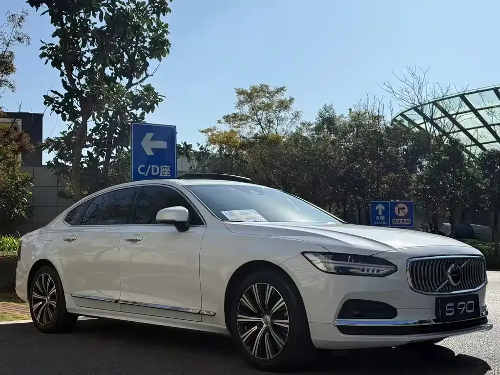 Volvo S90 — фото 2