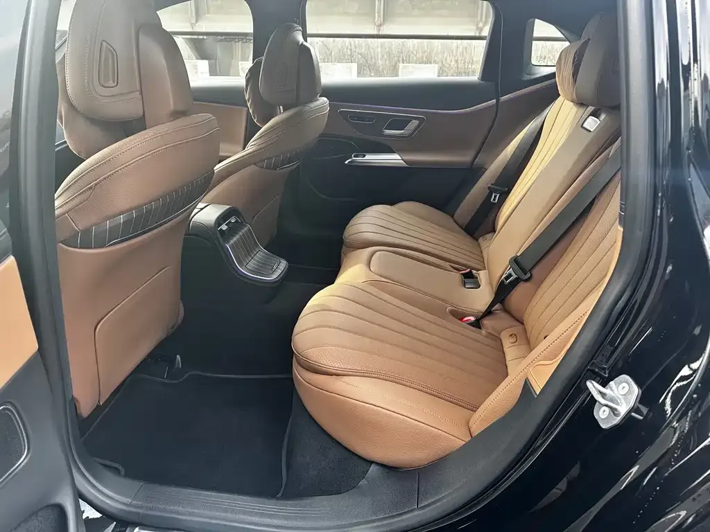 Mercedes-Benz E-Class New Energy — фото 3