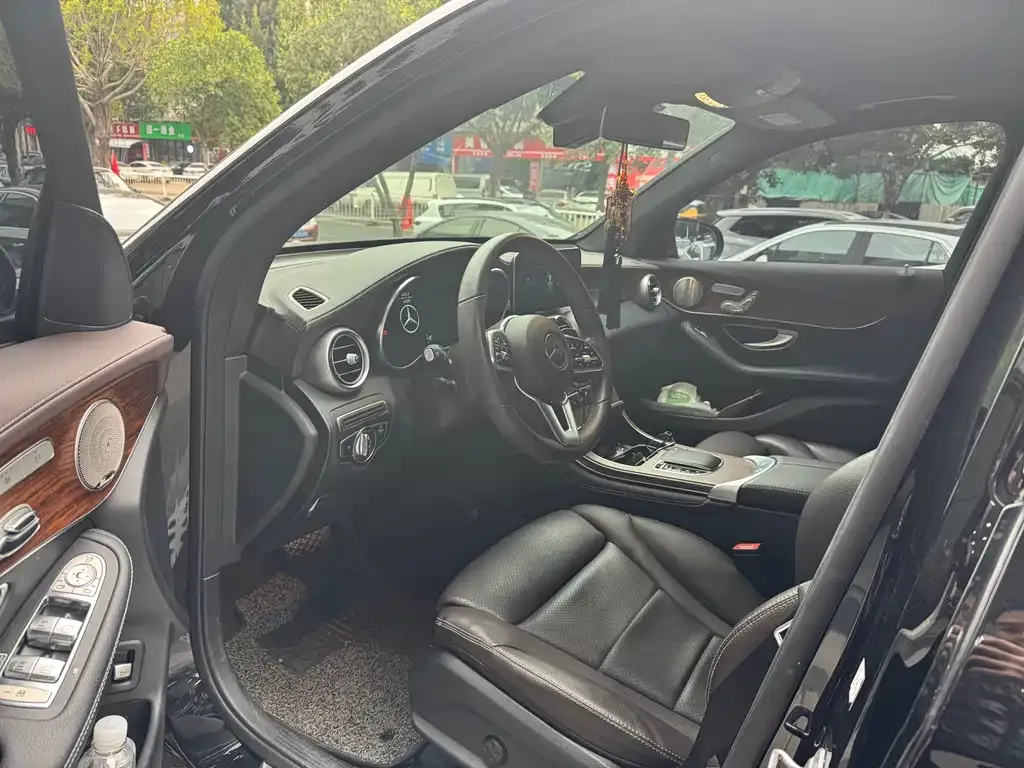 Mercedes-Benz GLC — фото 2