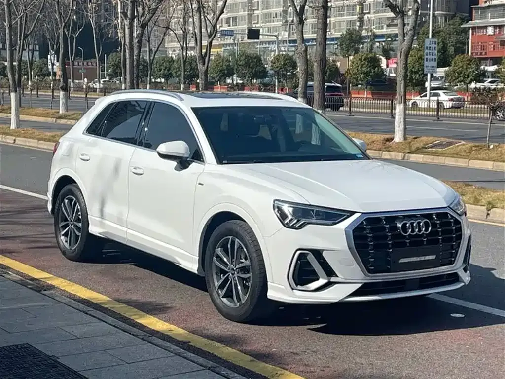 Audi Q3 — фото 7