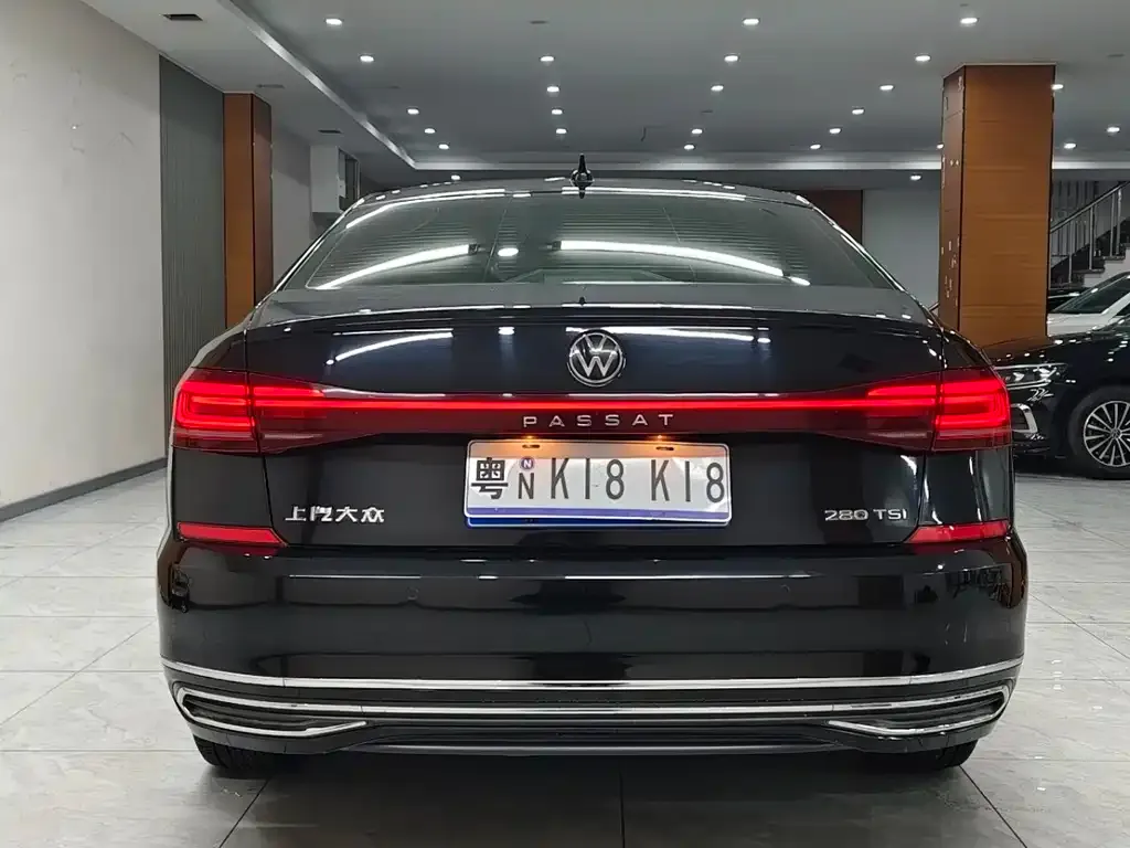 Volkswagen Passat — фото 5