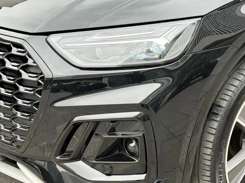 Audi Q5L Sportback — фото 3