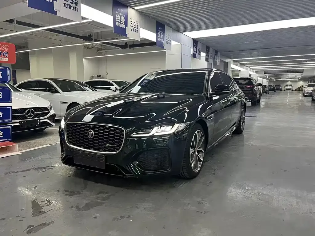 Jaguar XFL — фото 1