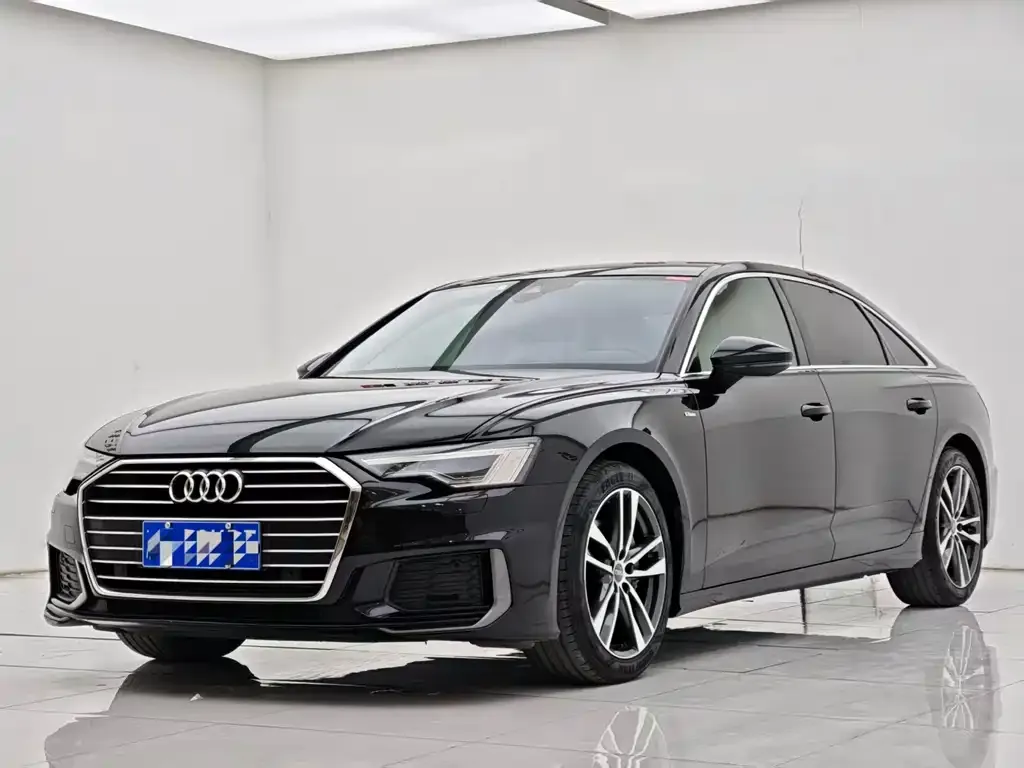 Audi A6L — фото 1