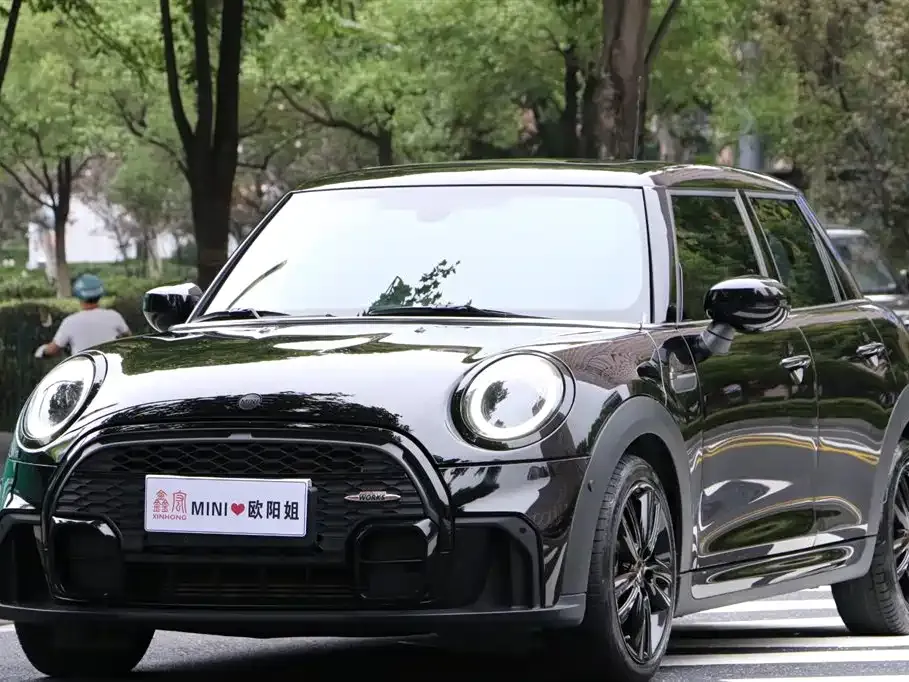 MINI Cooper (3-door) — фото 1