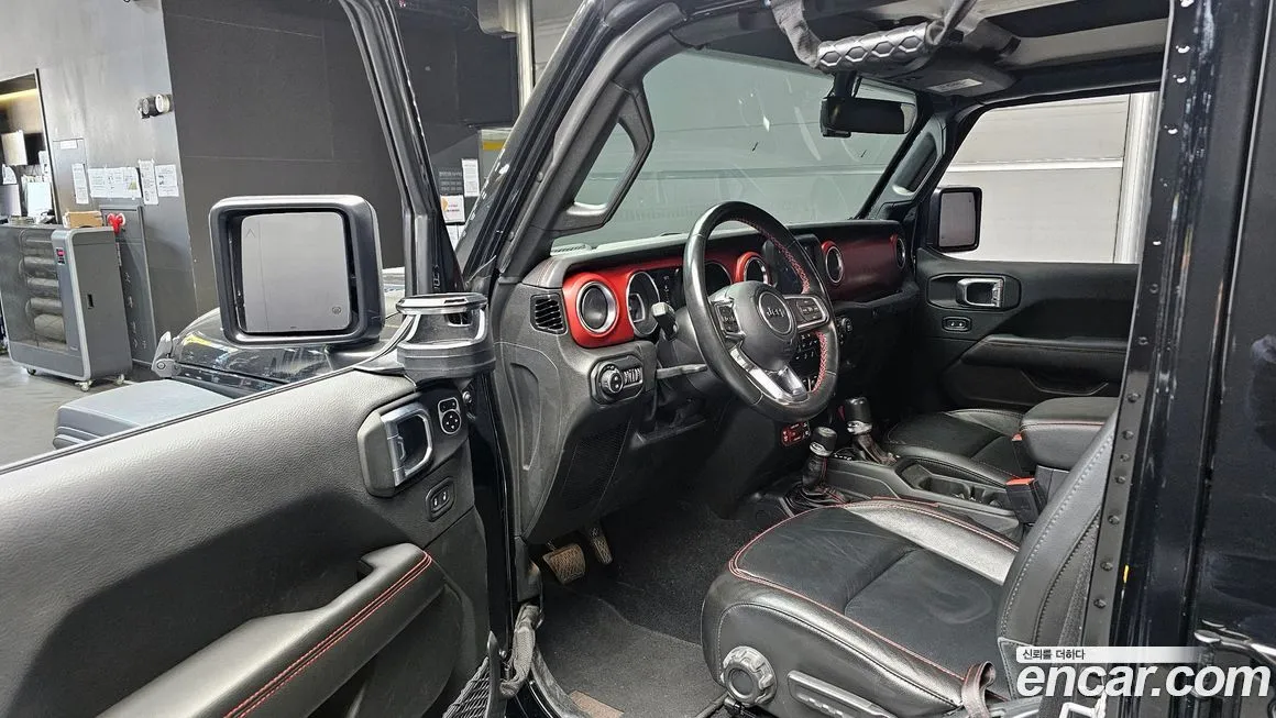 Jeep Wrangler — фото 4