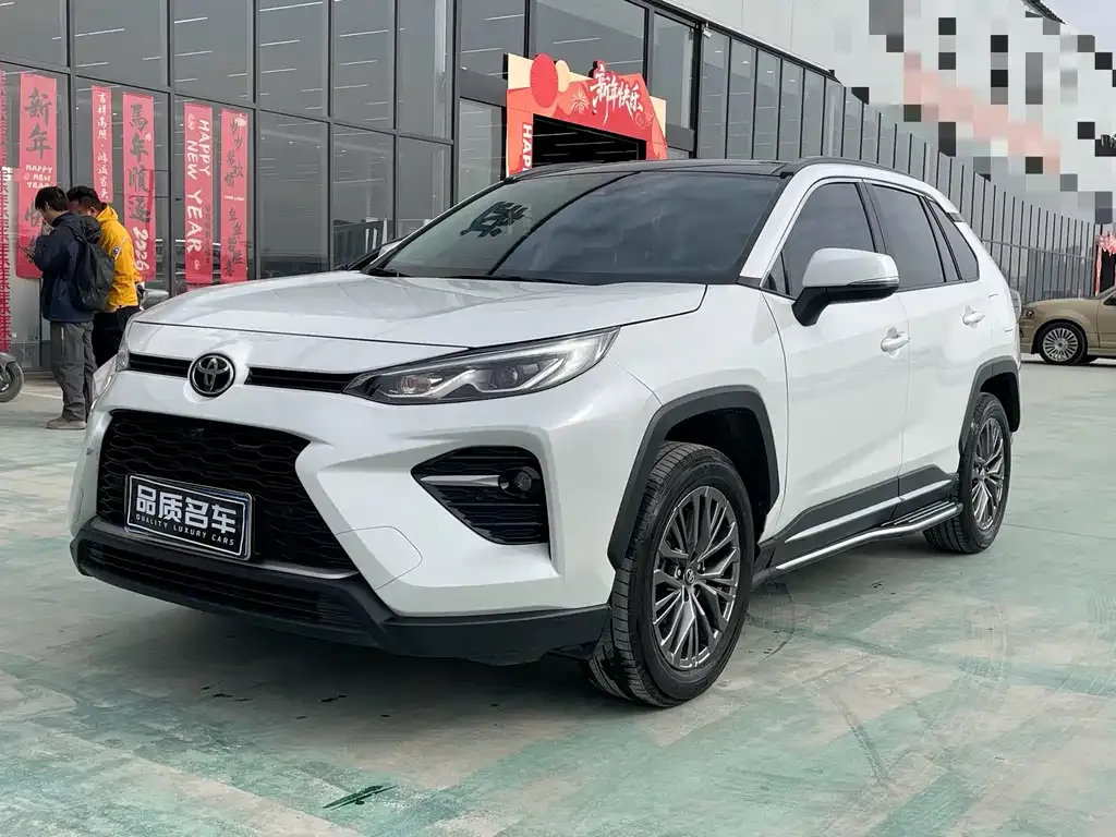 Toyota Wildlander — фото 1