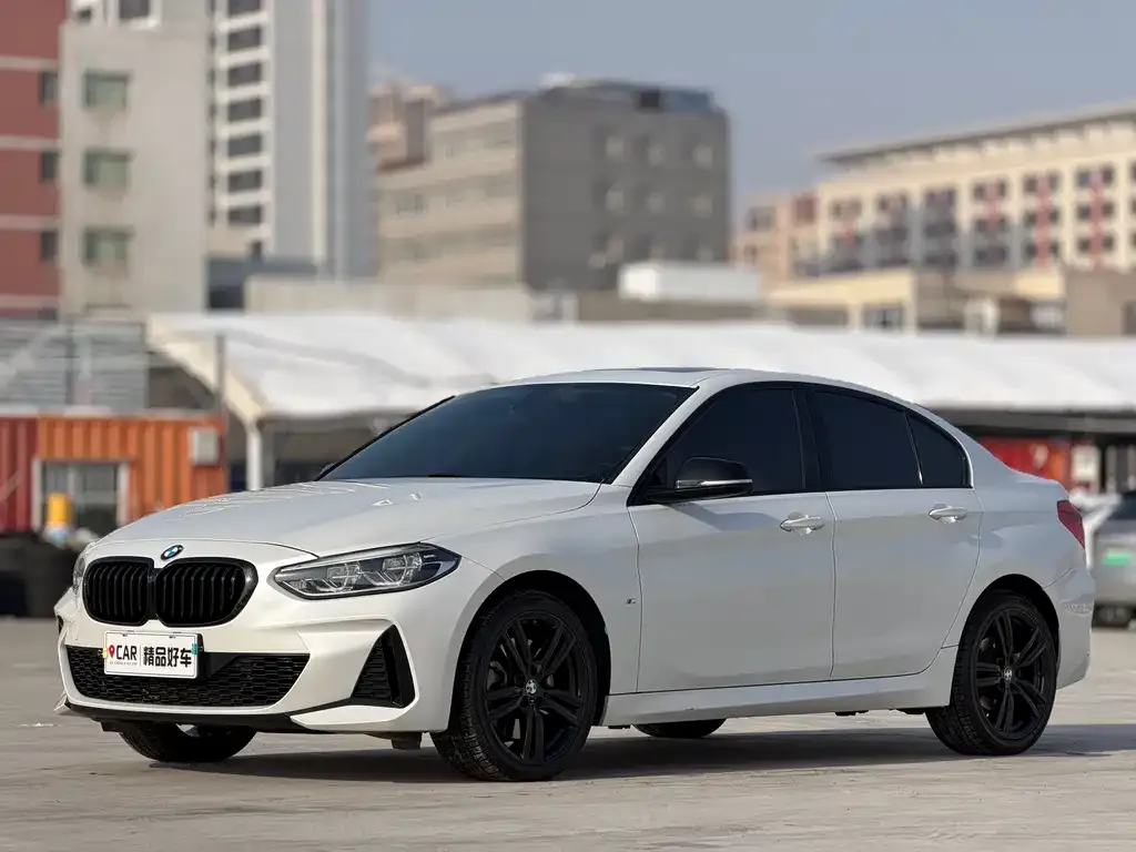 BMW 1 Series — фото 1