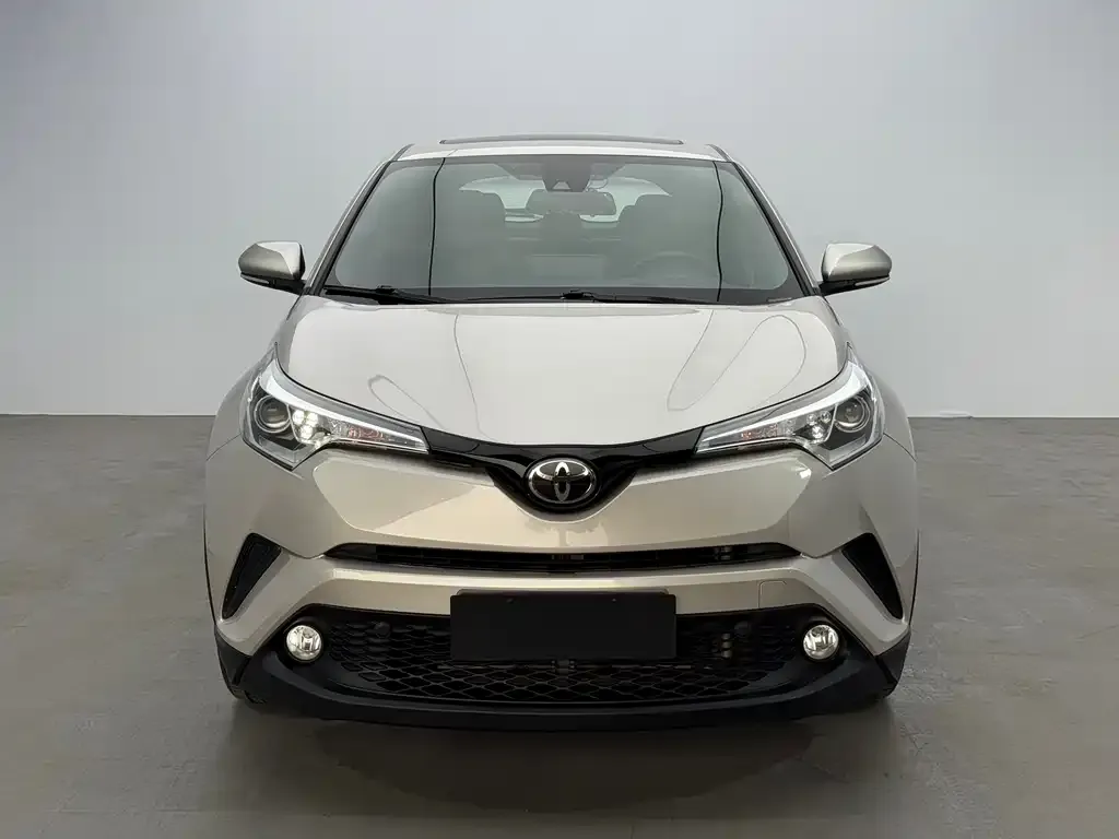 Toyota C-HR — фото 2