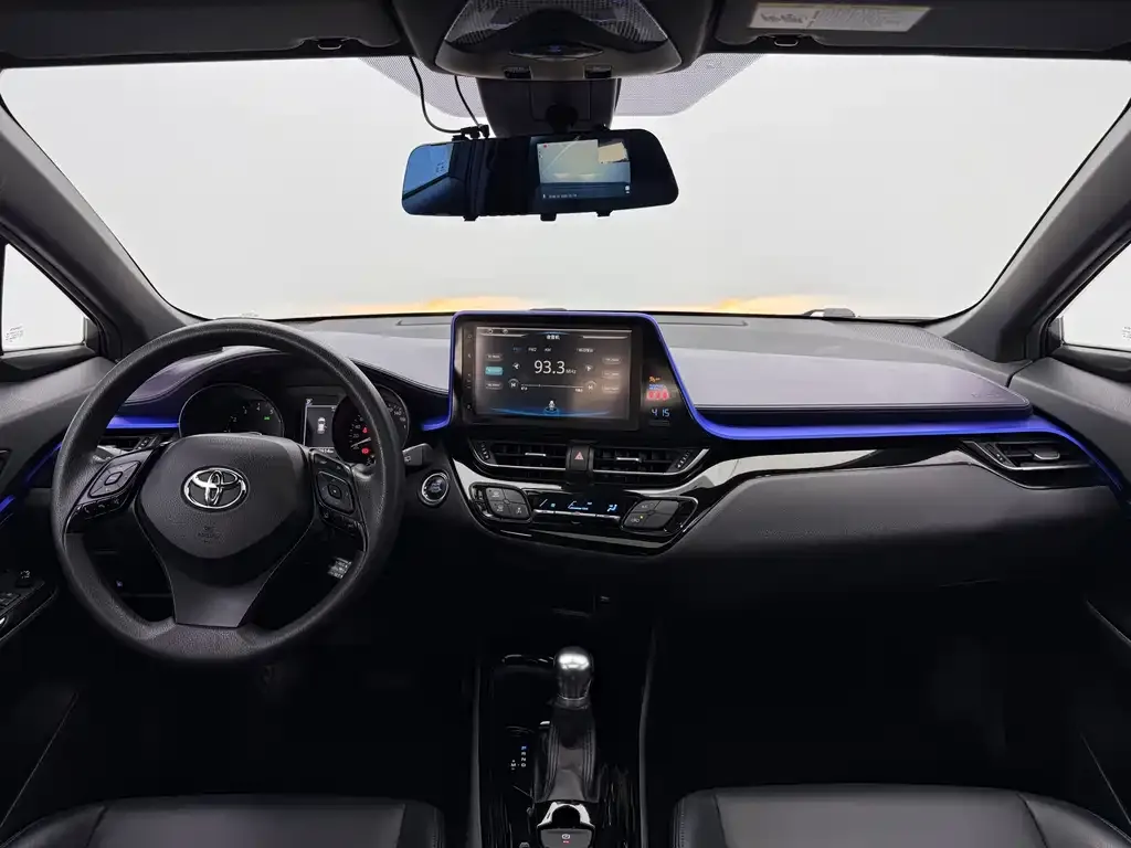 Toyota C-HR — фото 5