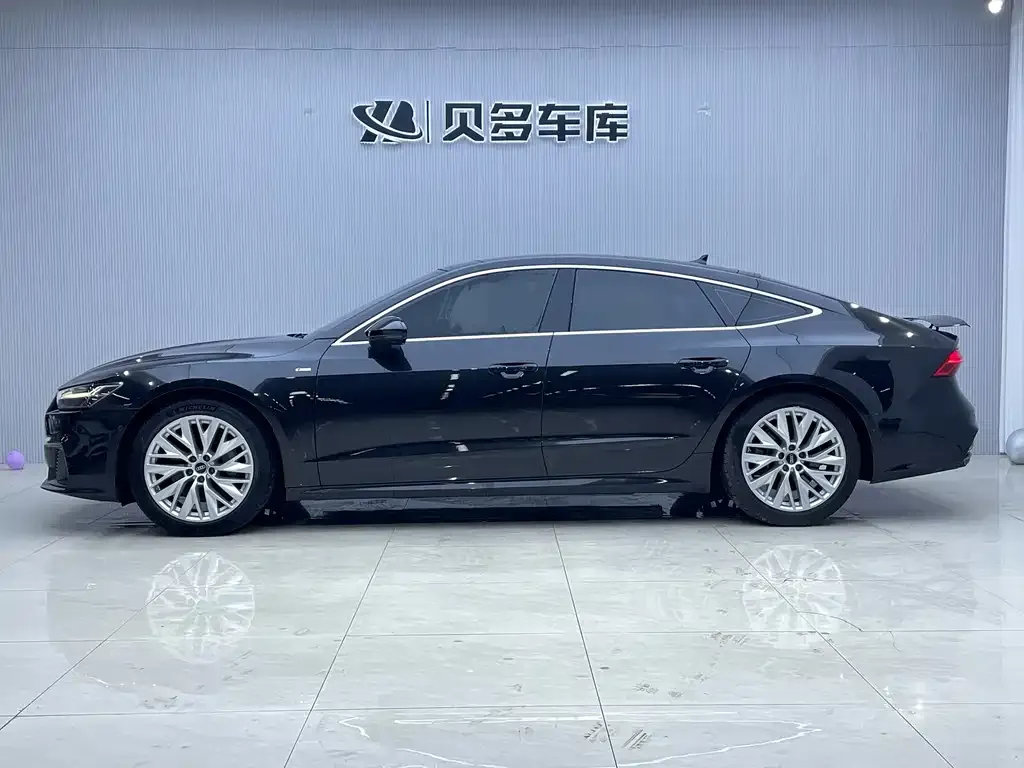 Audi A7 — фото 2