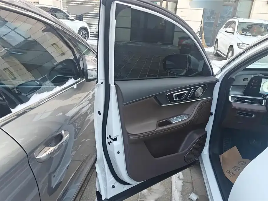 Chery Tiggo 8 PRO — фото 4