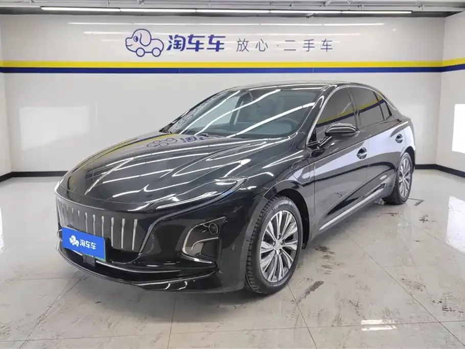 Hongqi E-QM5 — фото 1