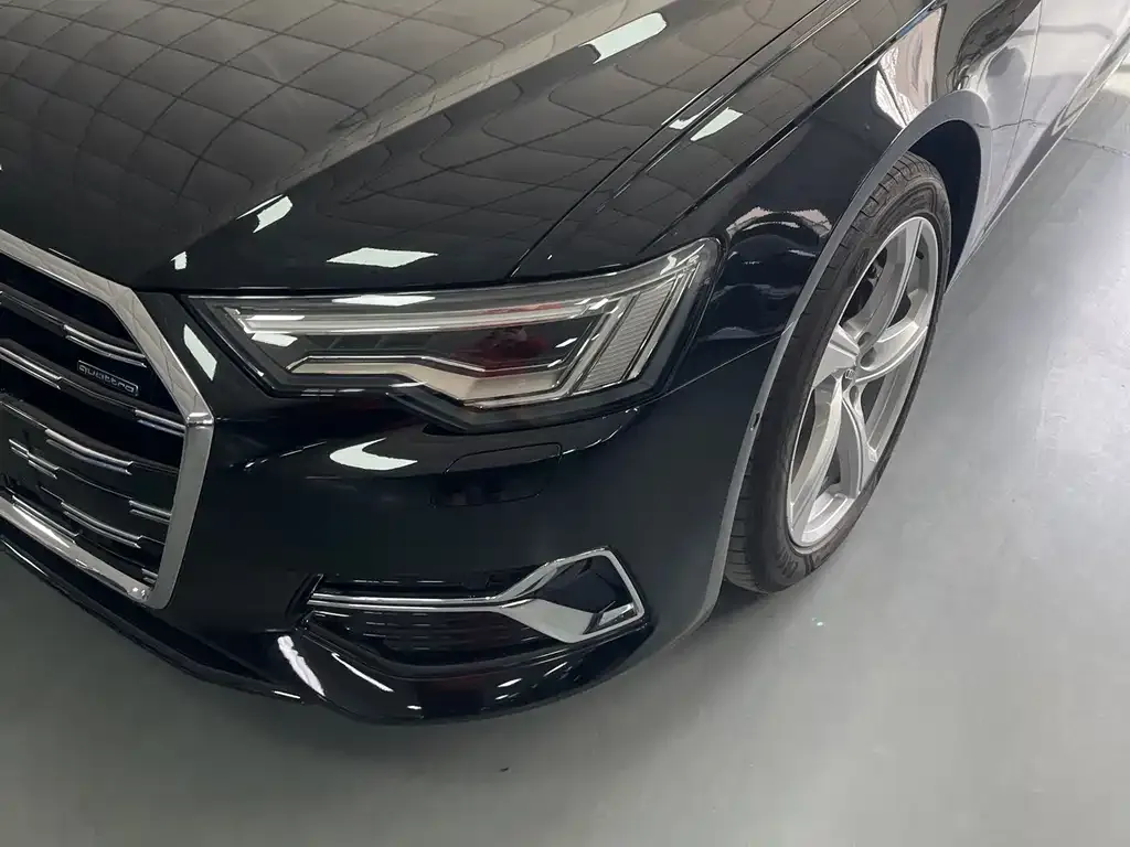 Audi A6L — фото 6
