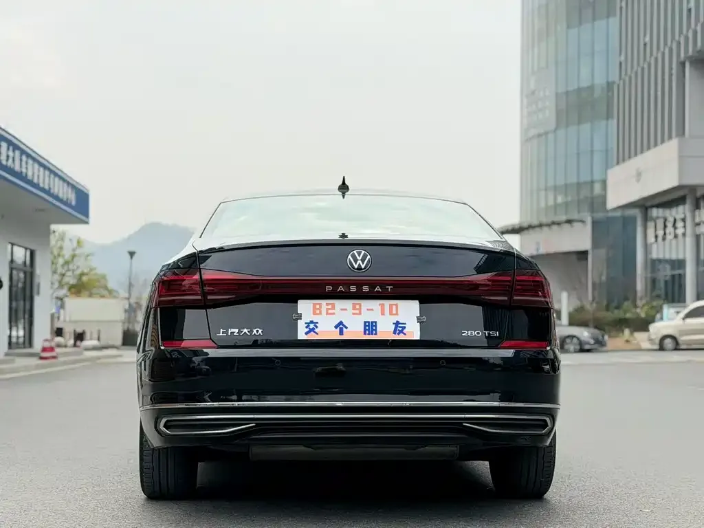 Volkswagen Passat — фото 5