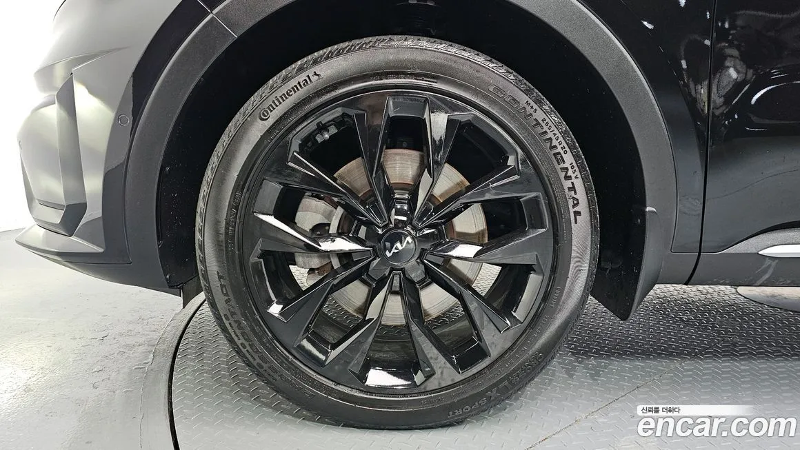 Kia Sorento — фото 8